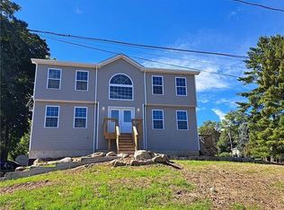 1 Colonial Rd, Stony Pt, NY 10980