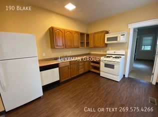 190 Blake Blvd, Galesburg, MI 49053