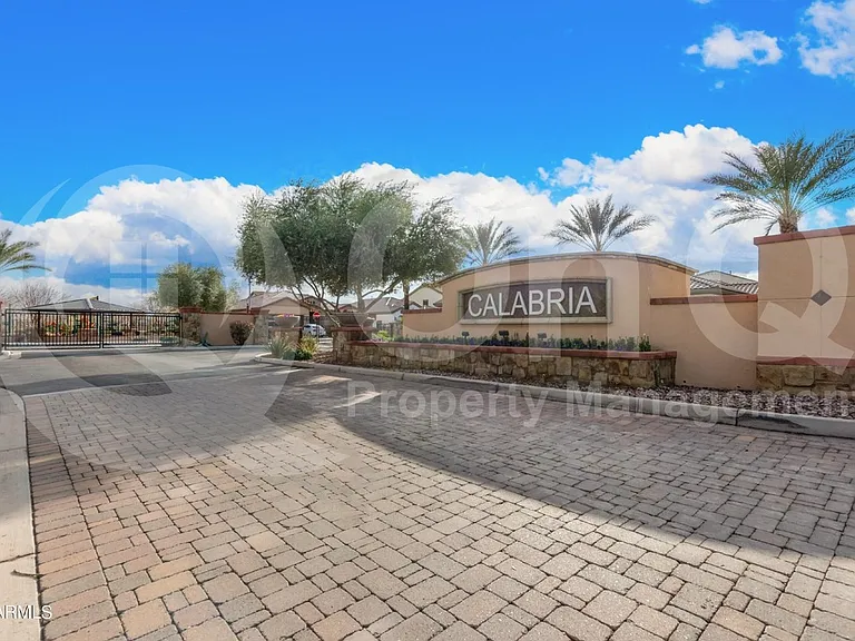 1863 E Canyon Way — Photo 27
