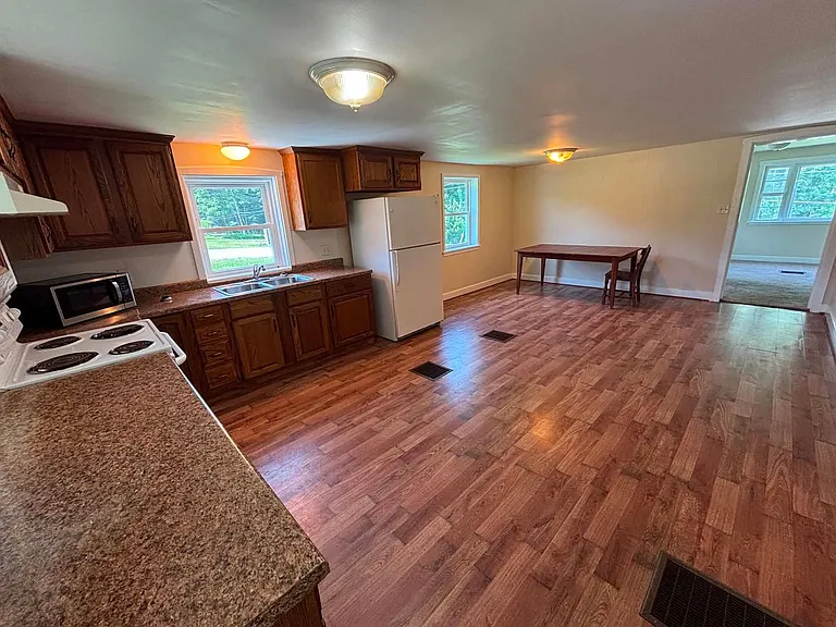 2900 Compass Rd — Photo 6