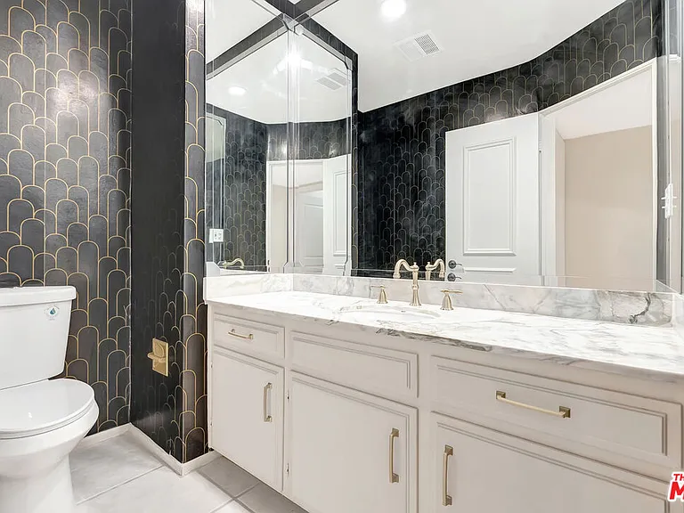 16608 Park Lane Cir — Photo 15