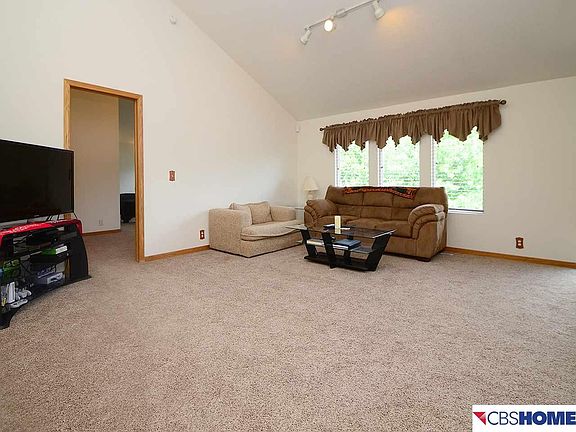 4th image of 15702 Timberlane Dr