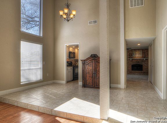 5th image of 12803 Varrientos St