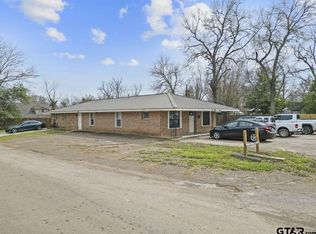 300 S Cedar St, Crockett, TX 75835