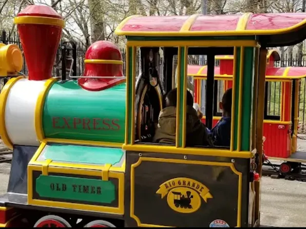 118-82 Metropolitan Avenue image 25 of 35