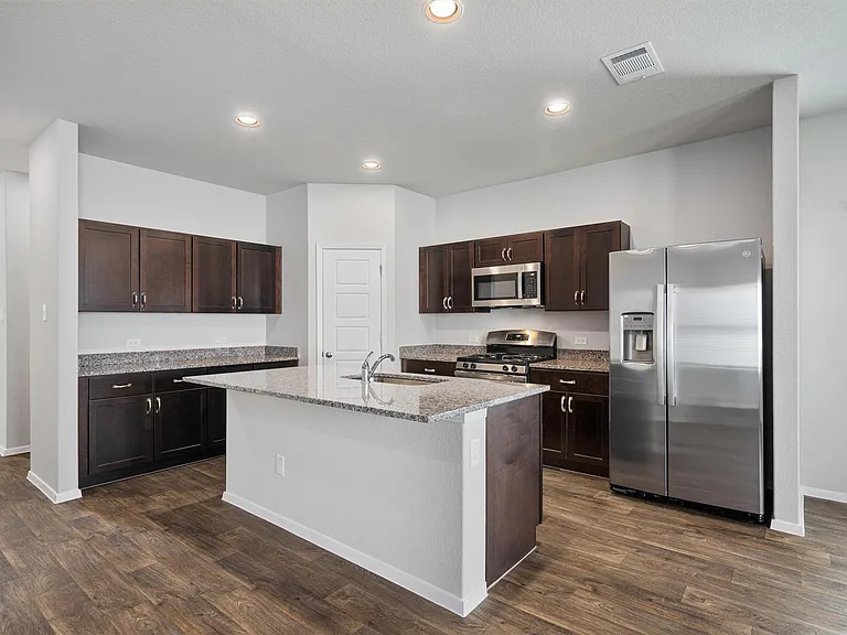 621 Running Creek Dr — Photo 10
