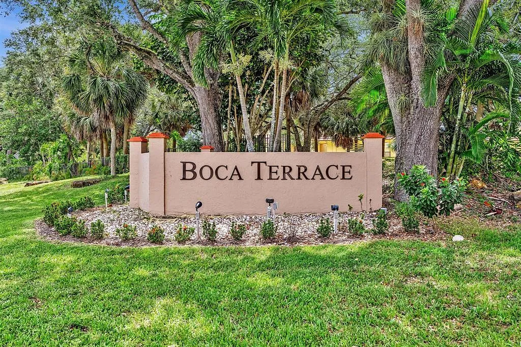 2 bed, 2.0 bath, 1044 sqft, $2,300 — Photo 1
