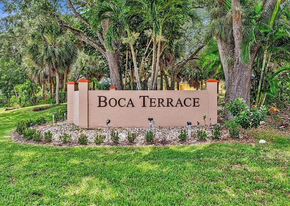 848 SW 9th Street Cir #203