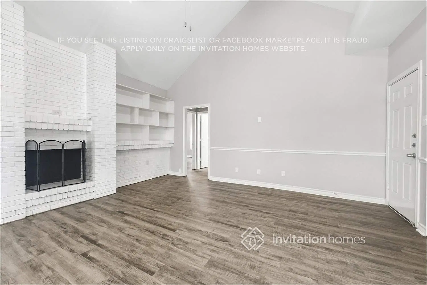 1304 Brookmeadow Ct Arlington, TX 76018 — Photo 4