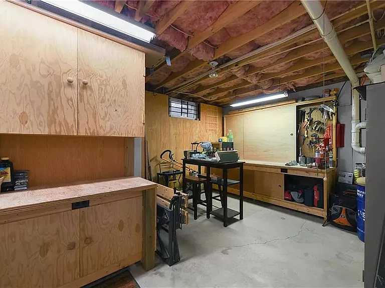 5218 Foxcroft Dr — Photo 25