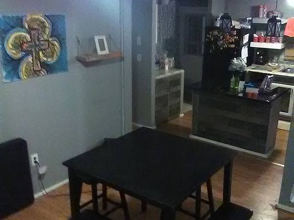 5th image of 8706 Evergreen Cir