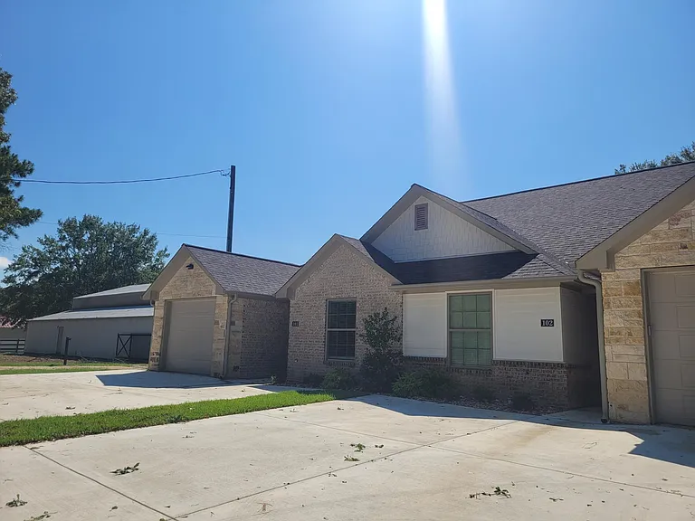 10637 County Road 127 — Photo 2
