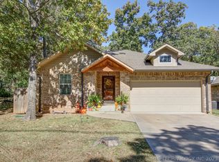 215 Leoser St, Tahlequah, OK 74464