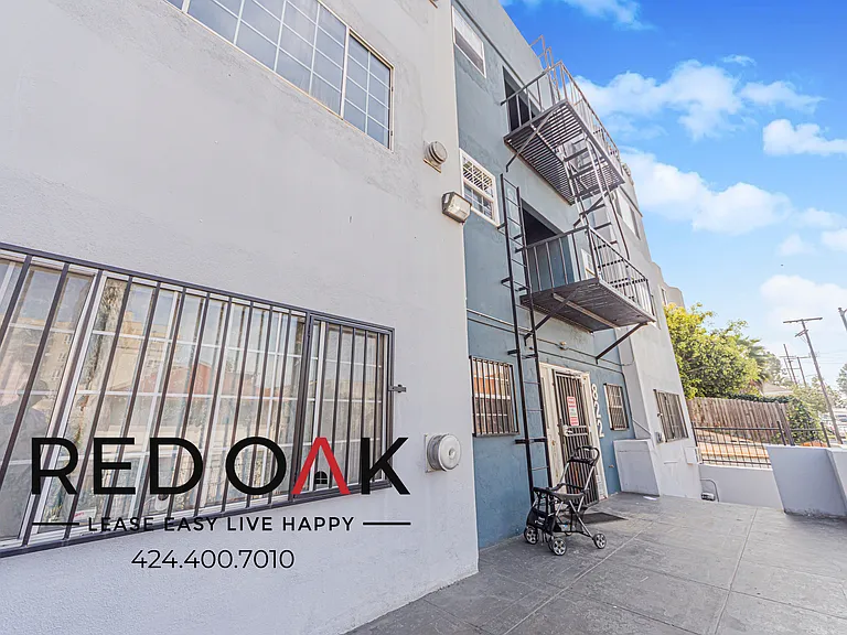 816- 822 S Park View St — Photo 44