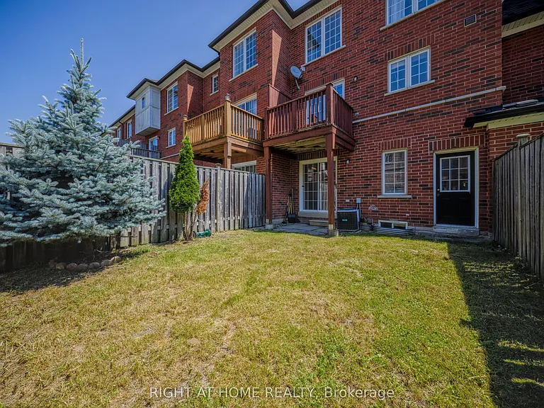 38 Warrington Way — Photo 22