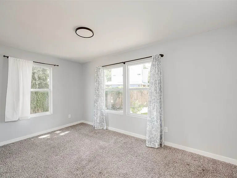 1400 Marcus Pl #B — Photo 12