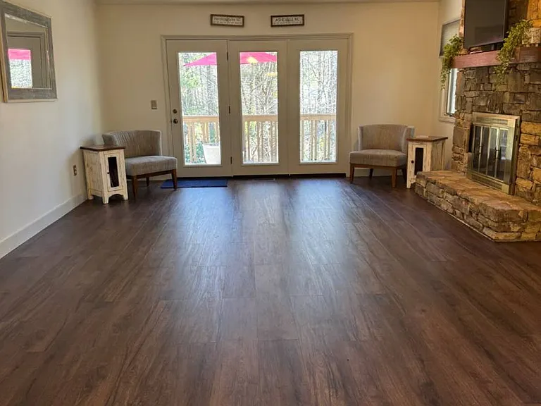 201 Chinquapin Oak Ln — Photo 8