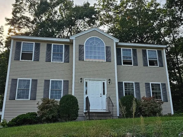 72 Kilby St, Dracut, MA 01826