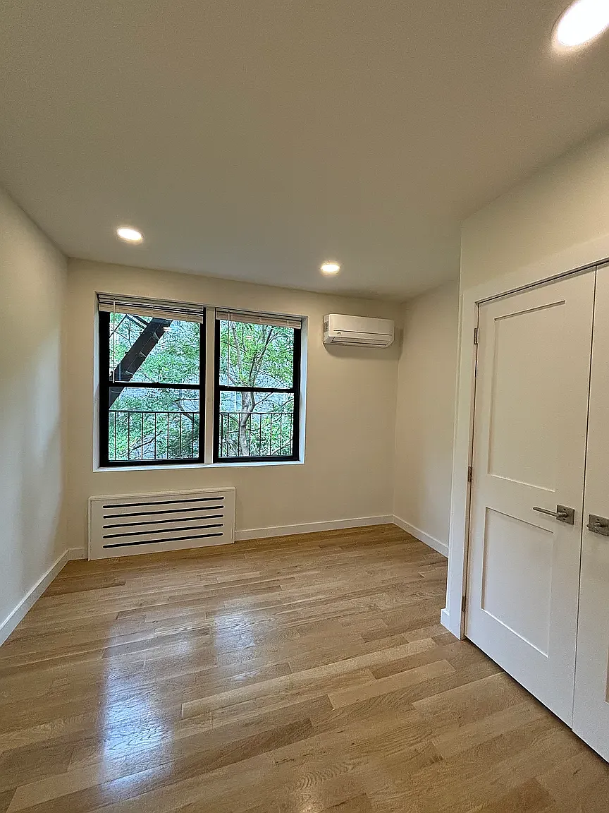 239 East 77th Street — Photo 1