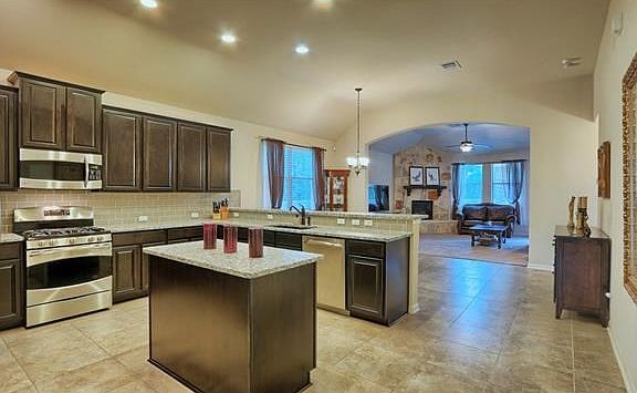 5th image of 2208 Lookout Range Dr