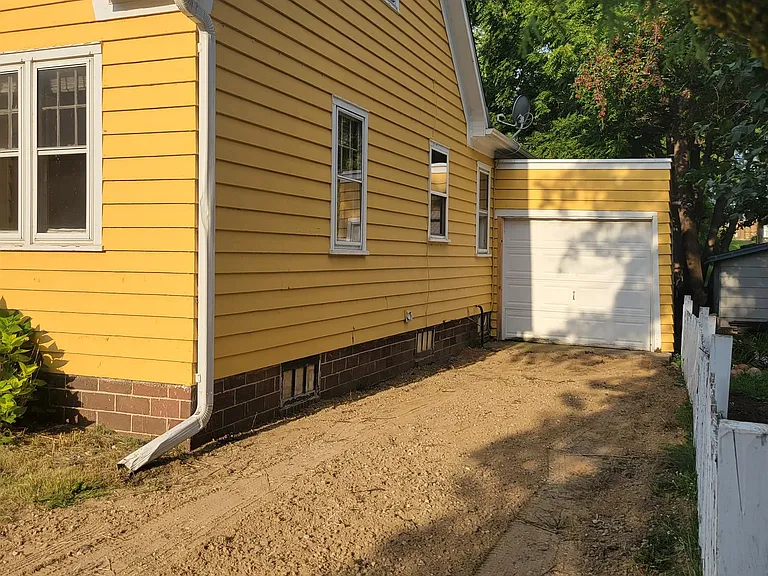 Single Car Garage