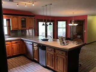 5th image of 1110 Pine Lake Dr