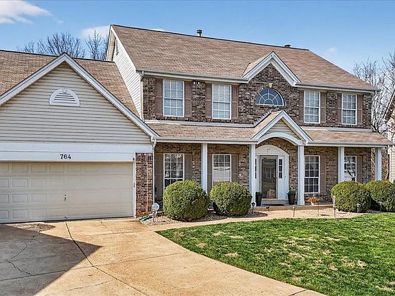 2nd image of 764 Charleston Oaks Dr