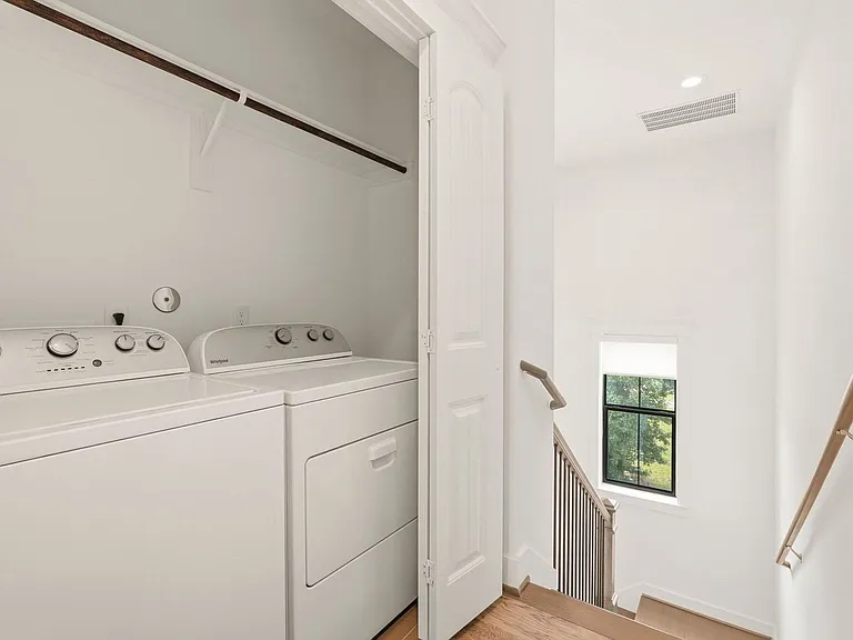 1723 W 14th St #B — Photo 21