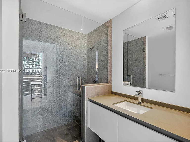 68 SE 6th St #1702 — Photo 28