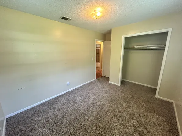 1511 Texas Pkwy, Crestview, FL 32536