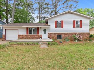 3825 Pinedale Dr SW, Huntsville, AL 35805