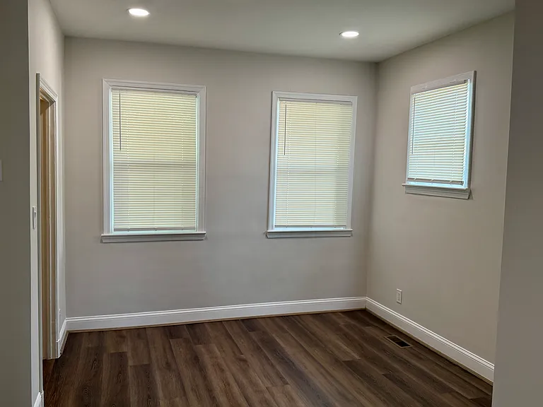 3321 Parklawn Ave — Photo 2