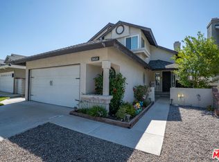 28838 Raintree Ln, Santa Clarita, CA 91390