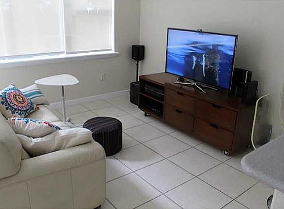 4th image of 5548 NW 113th Pl #0000