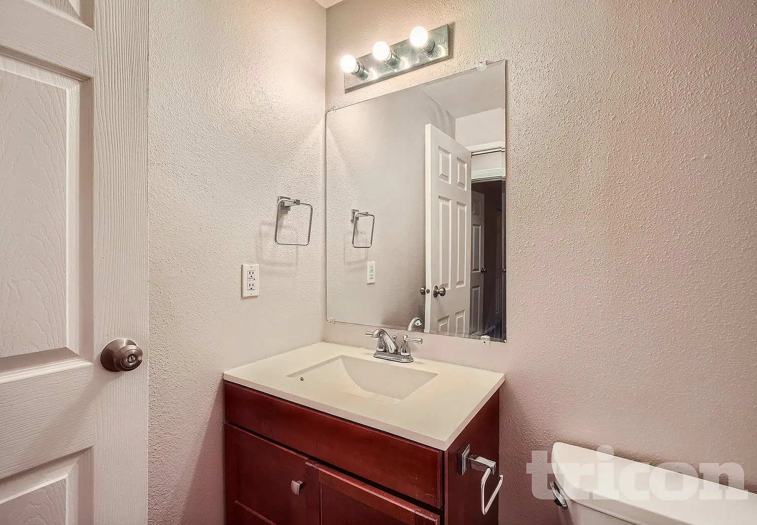 18707 Se 268Th Street Covington WA — Photo 3