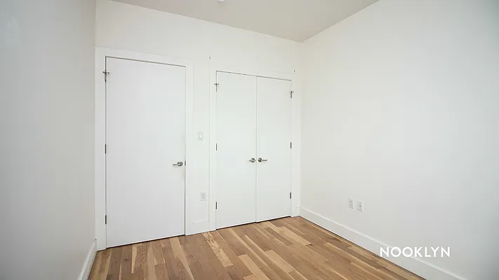 Rented by Nooklyn NYC LLC | media 21