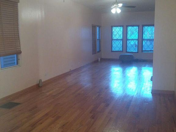4th image of 2509 N Rockwell St Floor 1