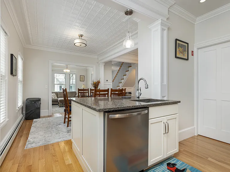 176 Beacon St #2 — Photo 17