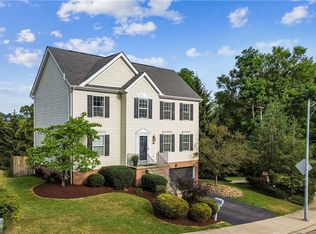 104 Oak Brook Cir, Pittsburgh, PA 15220