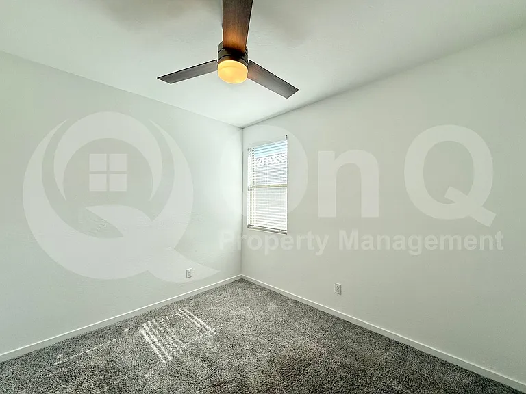 17679 W Pinnacle Vista Dr — Photo 10