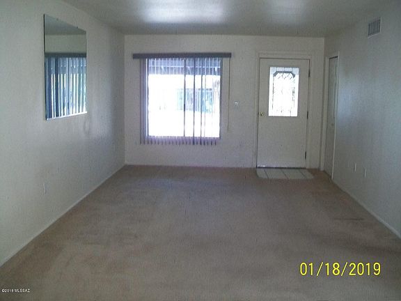 2nd image of 204 E 5th Pl