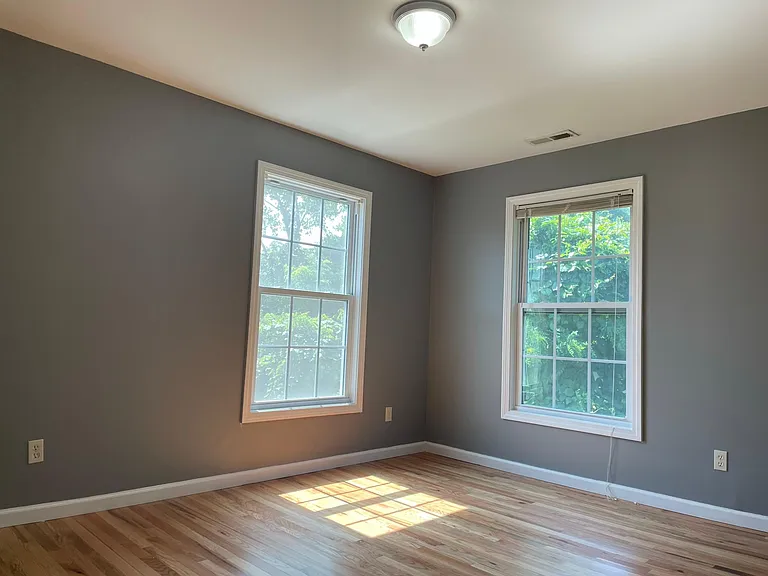 765 Hart St — Photo 14