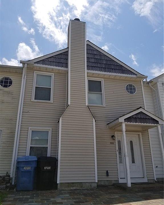 1st image of 3013 Glastonbury Cir