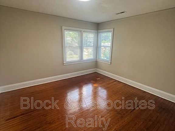 4th image of 720 S Main St