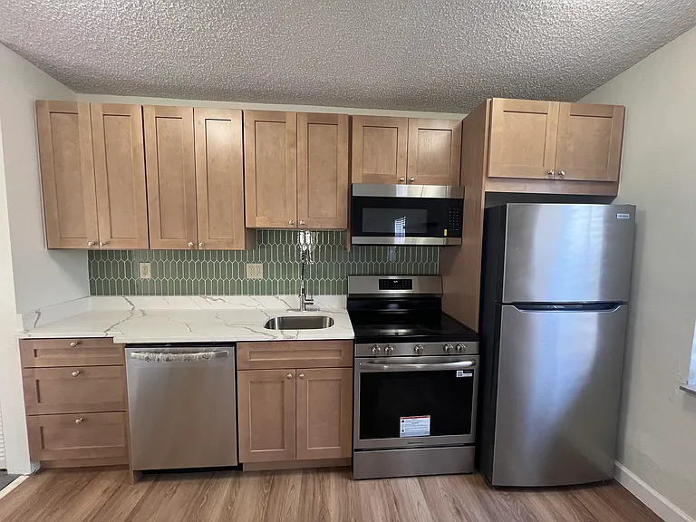 1111 NE 17th Ave #B — Photo 14