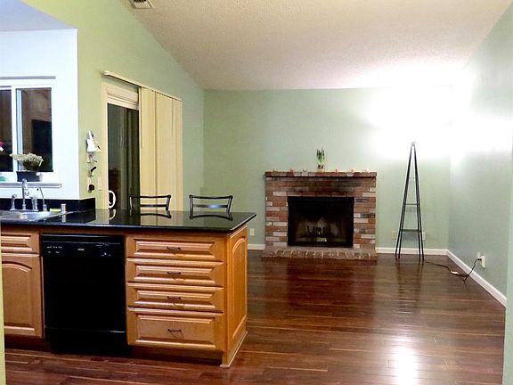 5th image of 428 Ballico Dr