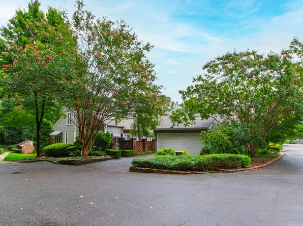 2301 Upper Oaks Way, Raleigh, NC 27615