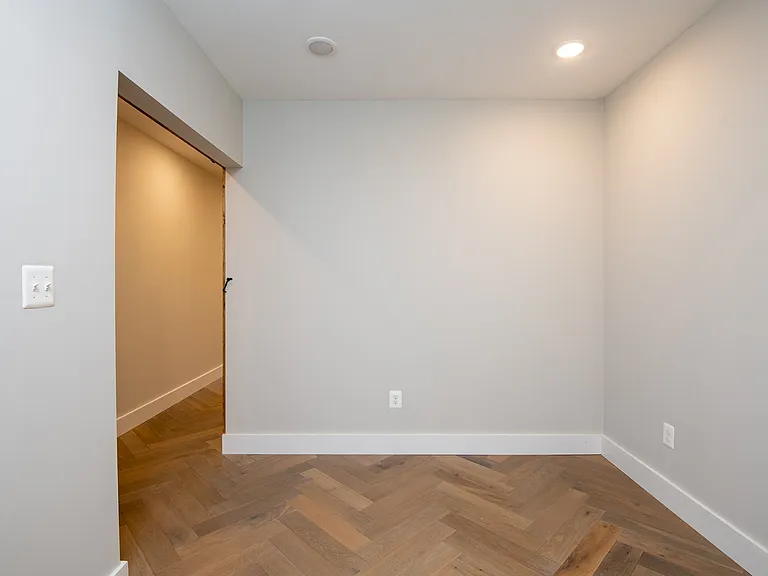 1457 Girard St NW #1 — Photo 9