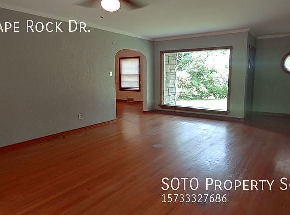 4th image of 814 N Cape Rock Dr
