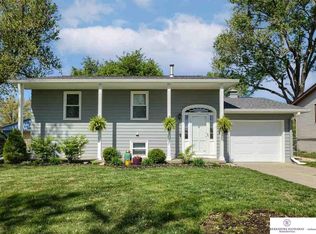 2512 S 123rd St, Omaha, NE 68144